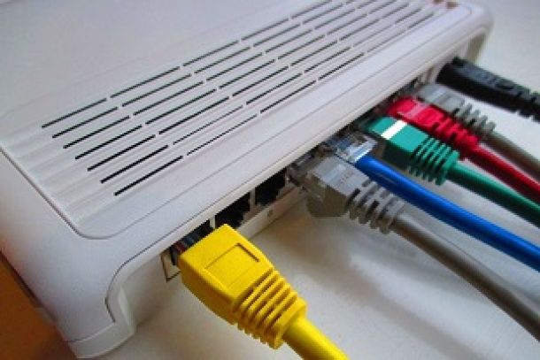 Nyílt forráskódú Tűzfal és Router egyben